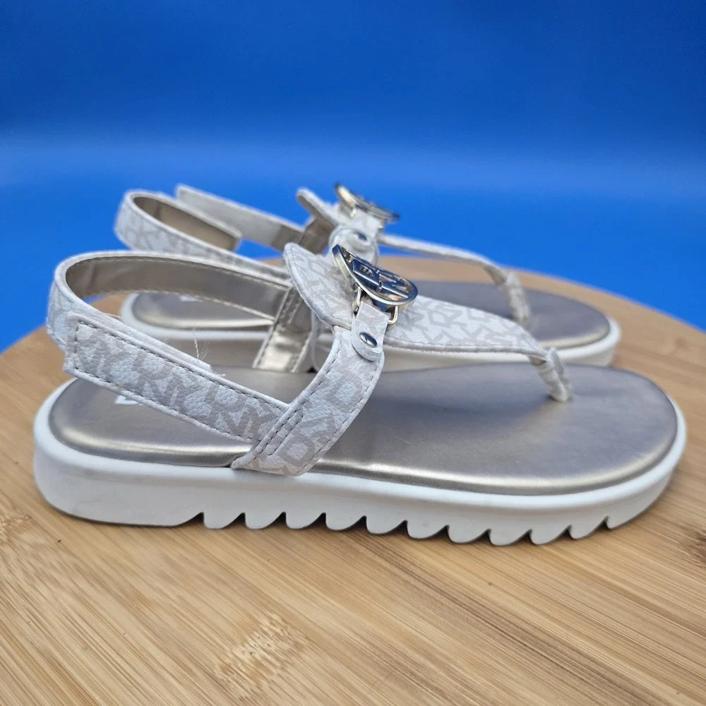 NEW NWOB DKNY Ivory and Gold Logo Slingback Thong Sandals Girl's Size 1